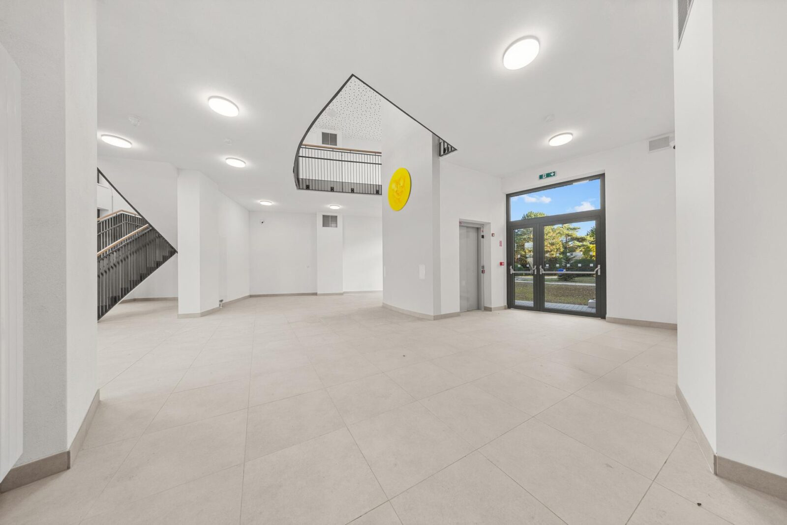 Základná Škola Madony interiér 02