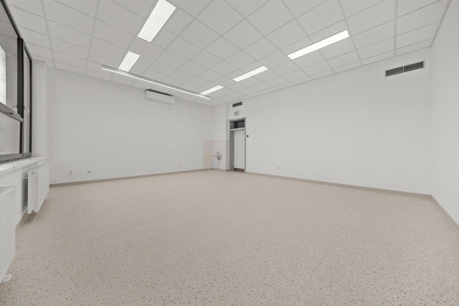 Základná Škola Madony interiér 05