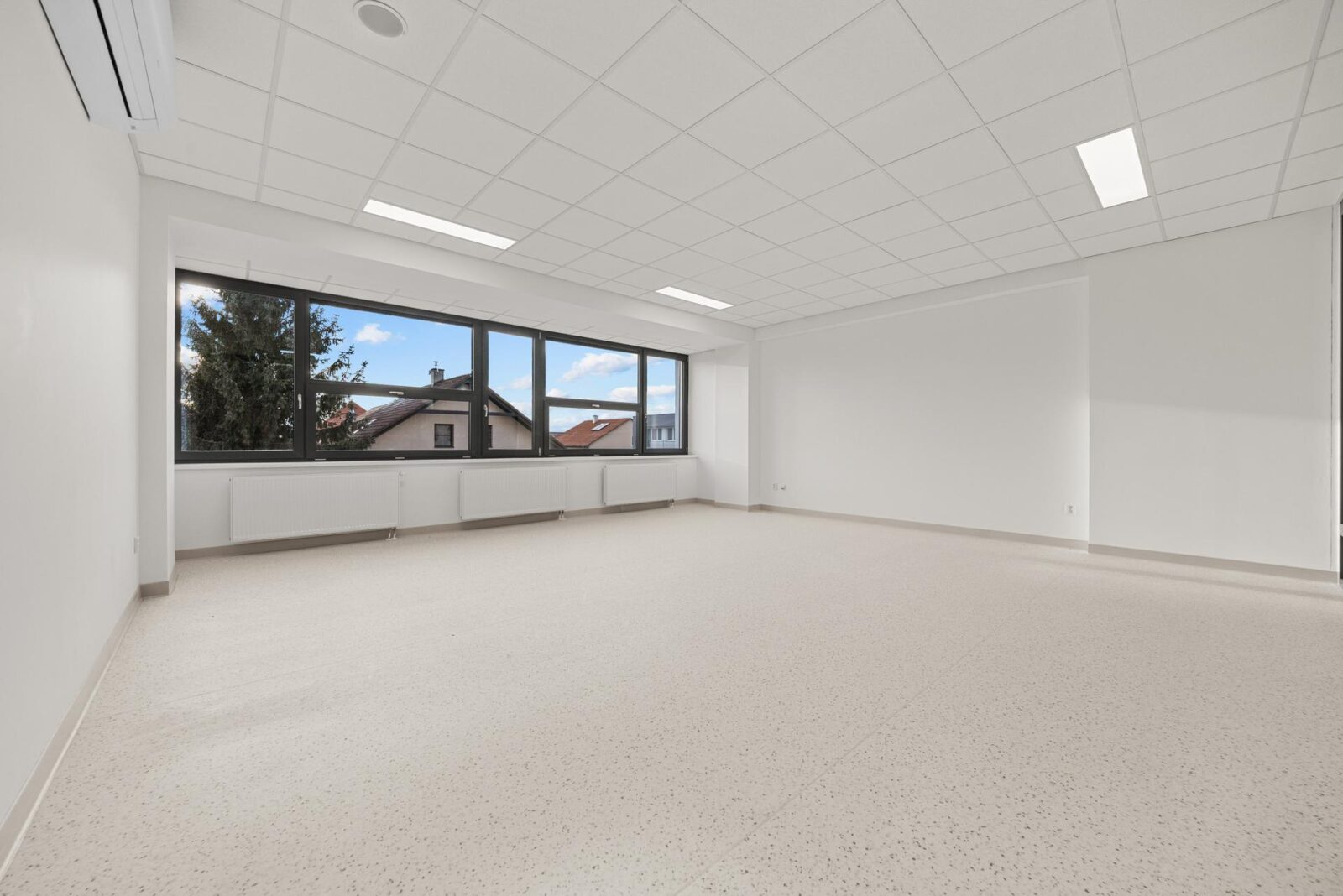 Základná Škola Madony interiér 07