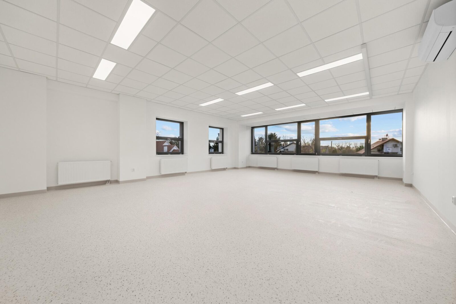 Základná Škola Madony interiér 08